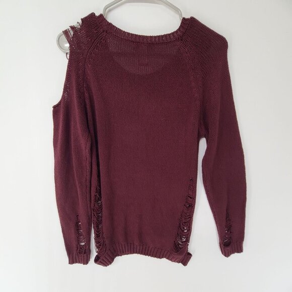 57. HOT TOPIC Women's Burgundy Distressed Acrylic Knit Sweater Skull Size M - Picture 4 of 8